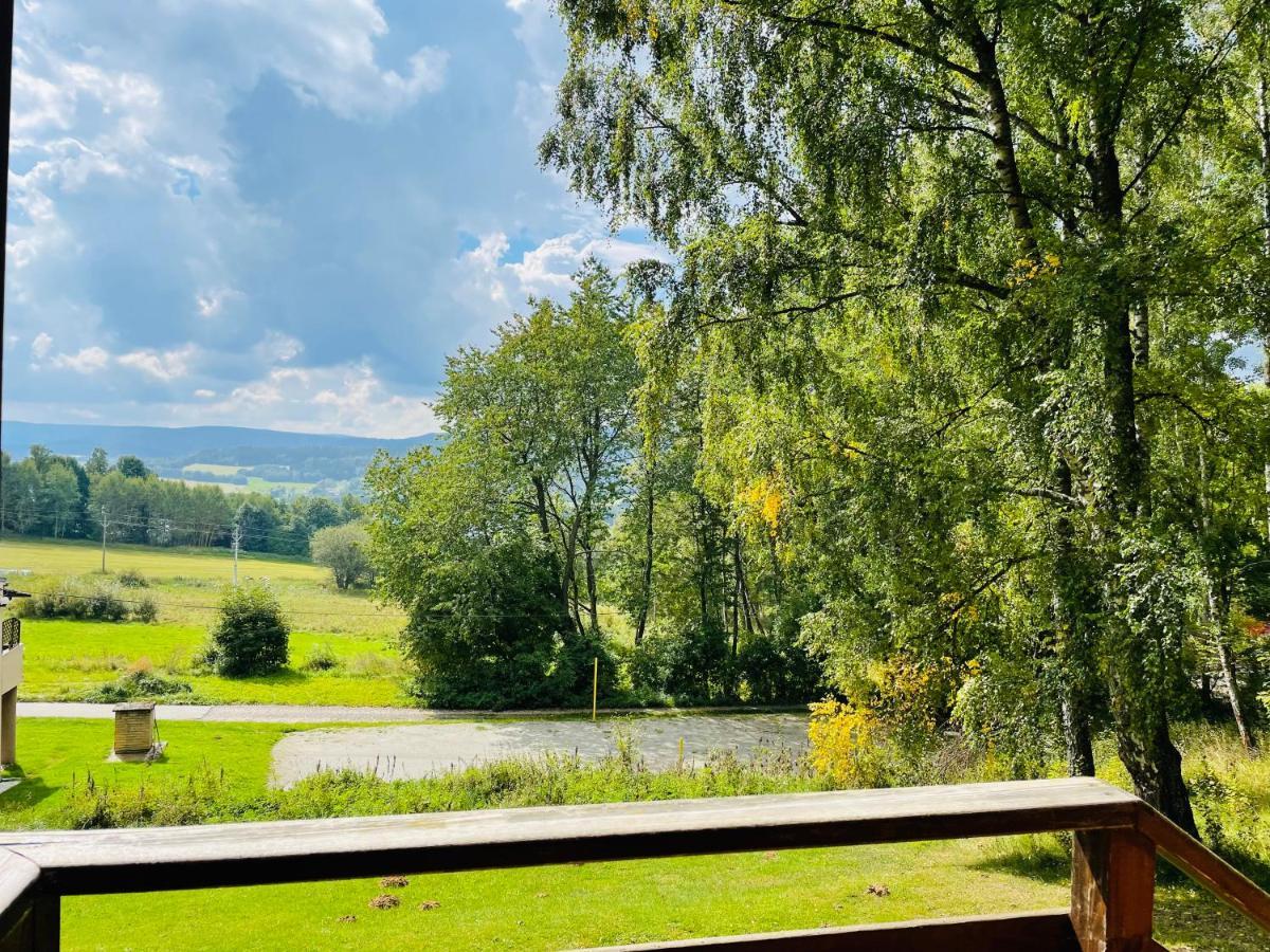 Chata Adam U Lipna Horní Planá Exterior foto